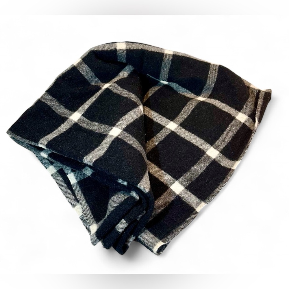 Vintage Wool/Woolen, Buffalo Check Black/White Heavy Thick Blanket